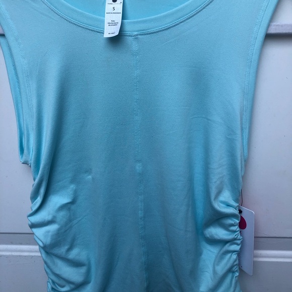 Yogalicious light blue workout top size small 💙 - Picture 5 of 14
